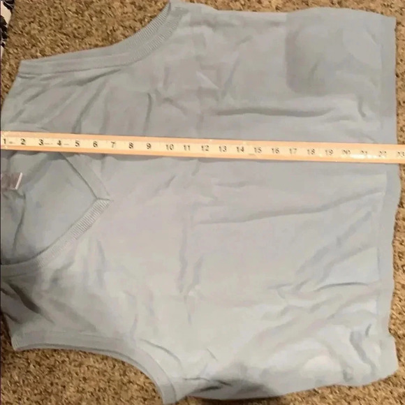 Van Heusen V Neck Sweater Vest - Picture 6 of 6